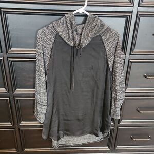 HIP brand Black and Gray Hooded Tunic SIZE XL